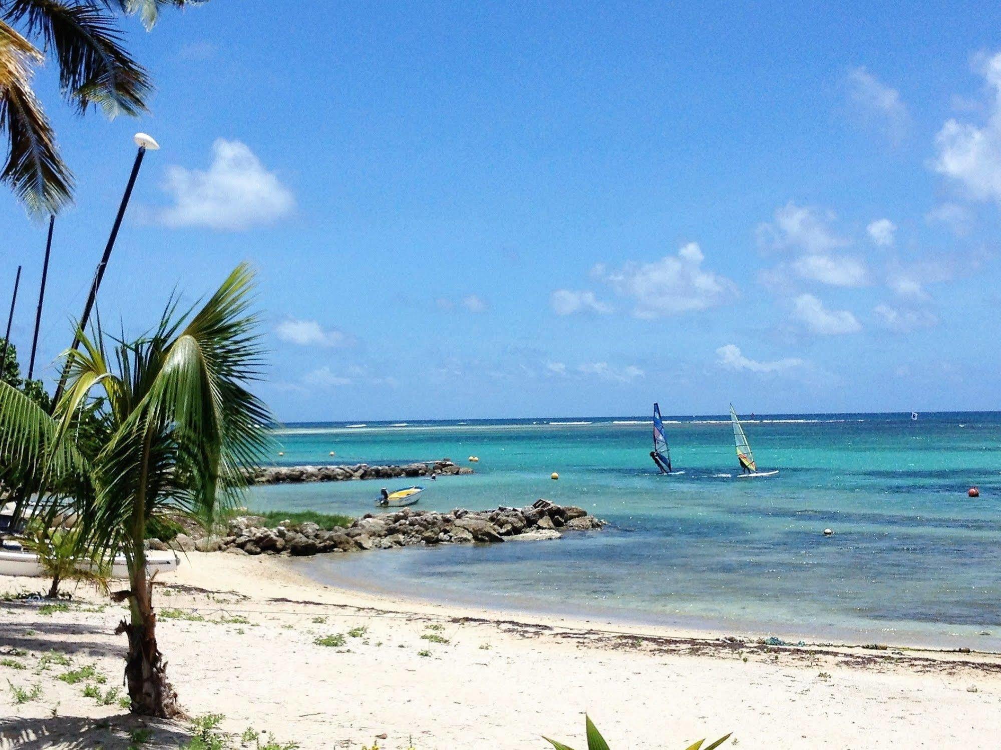 Ti.Maanga Vue Mer Pieds Dans L'Eau Saint-Francois  Exterior foto